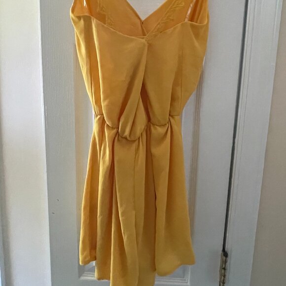 Yellow Lush Lace Strap Romper - Size Small - Picture 4 of 6
